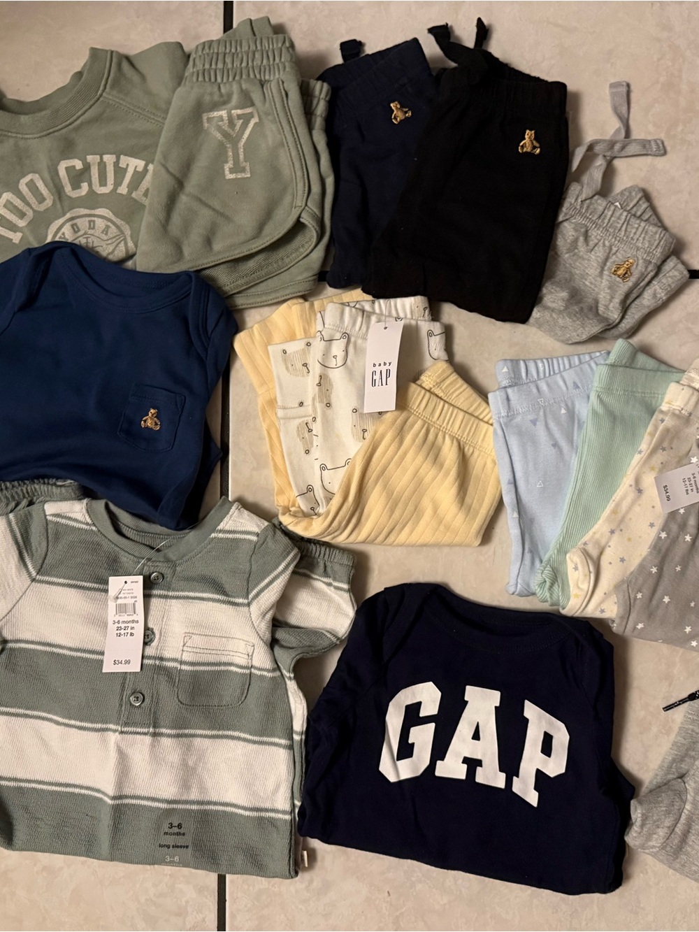 GAP Baby Boys 3-6 month 10-Piece Clothing Set